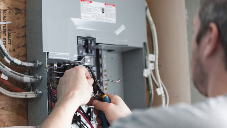 Electrician Upgrading a Homes Distribution Board