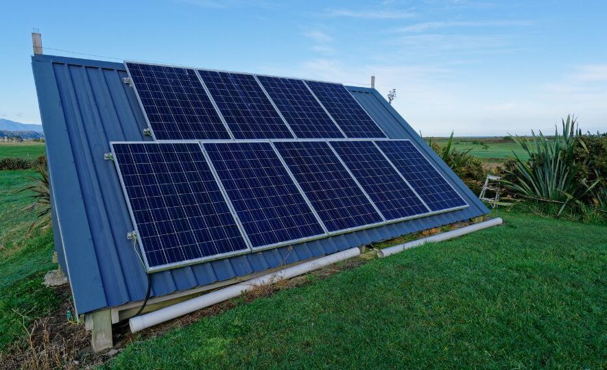 Solar panel Living off the grid in Tennessee